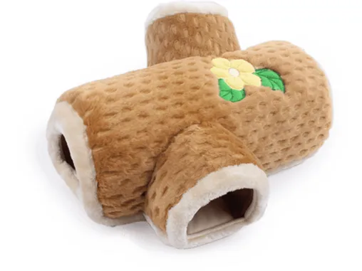 AFP Dig It-Tree Trunk Burrow With Squirrel and Fox Toys Pets Qatar