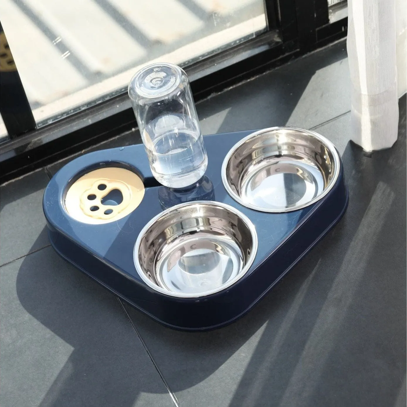 Automatic Refilling Three Bowls Large Pets Qatar